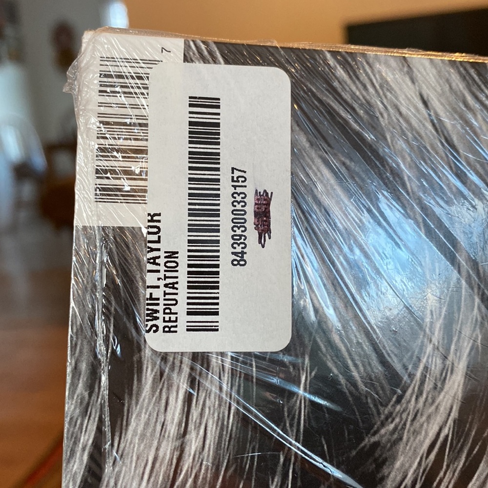 Taylor Swift Reputation Picture Disc Vinyl - Picture 6 of 6